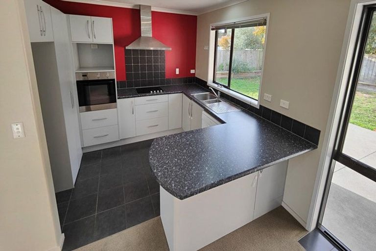 Photo of property in 18 Oldfield Court, Huntington, Hamilton, 3210