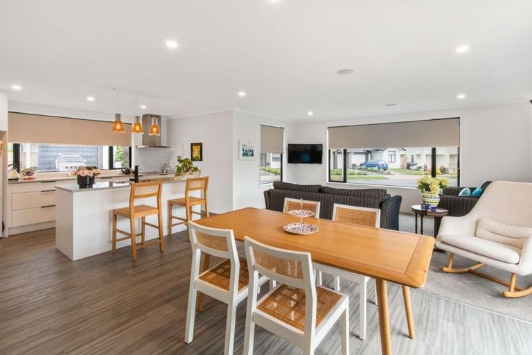 Photo of property in 2 Paiawa Way, Pyes Pa, Tauranga, 3110