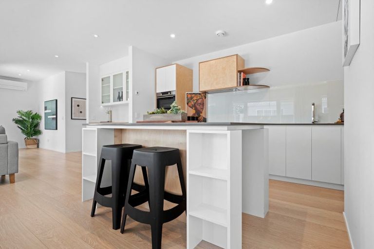 Photo of property in 64 Park Road, Carterton, 5713