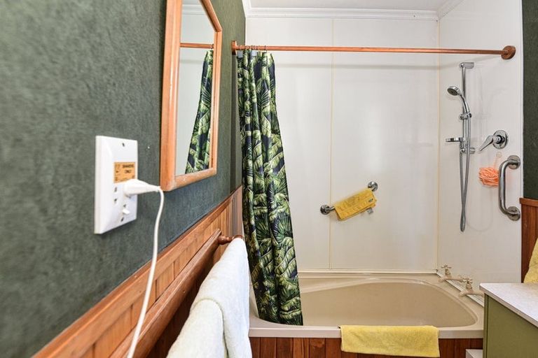 Photo of property in 15 Manchester Street, Tinwald, Ashburton, 7700