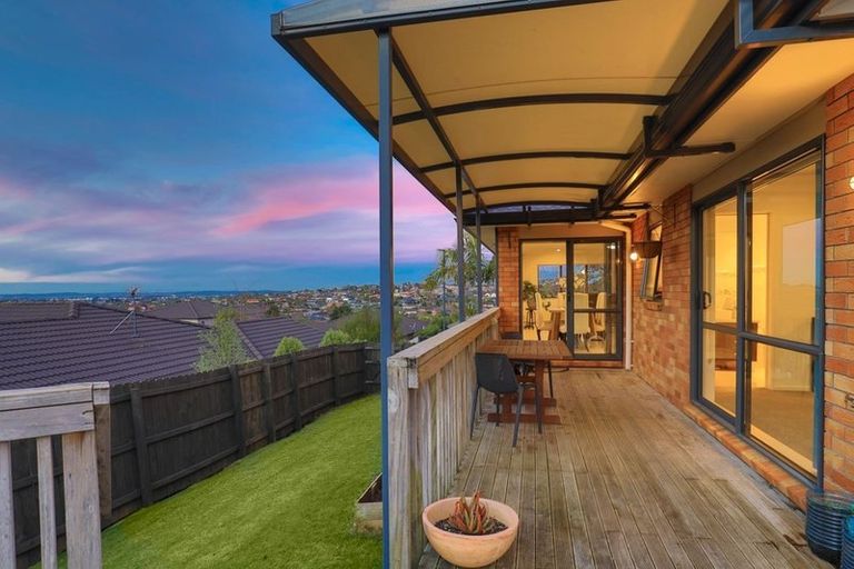 Photo of property in 36 Sapperton Drive, Henderson, Auckland, 0612