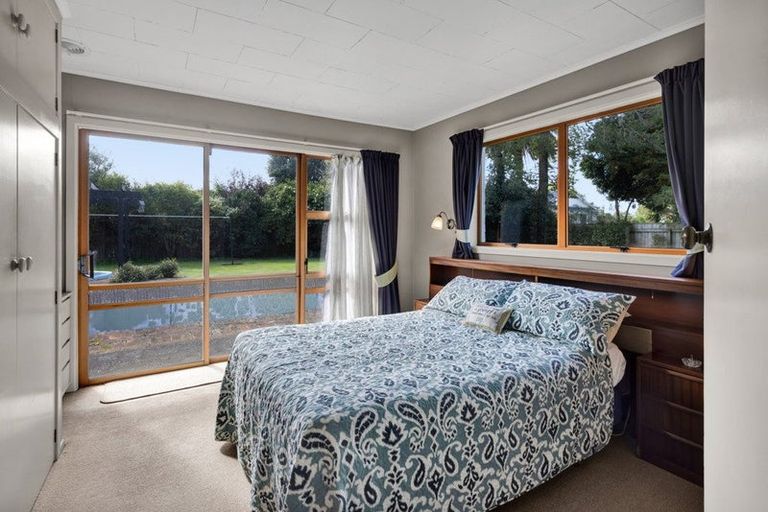 Photo of property in 116 Weraroa Road, Waverley, 4510