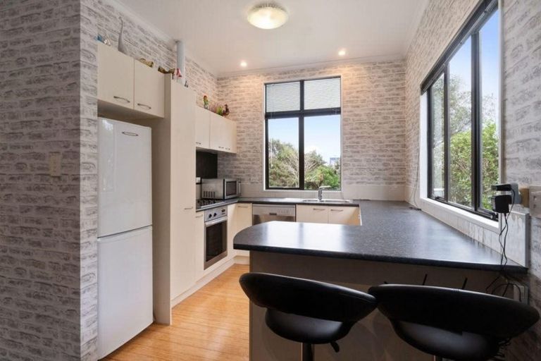 Photo of property in 39 Lazurite Drive, Westgate, Auckland, 0614