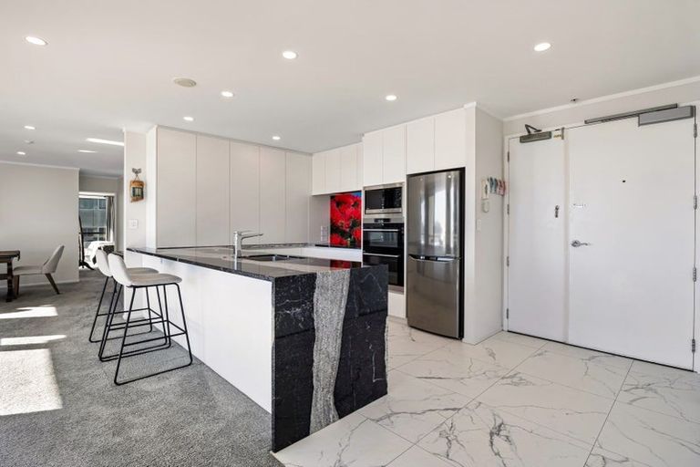 Photo of property in 405/23 Maunganui Road, Mount Maunganui, 3116