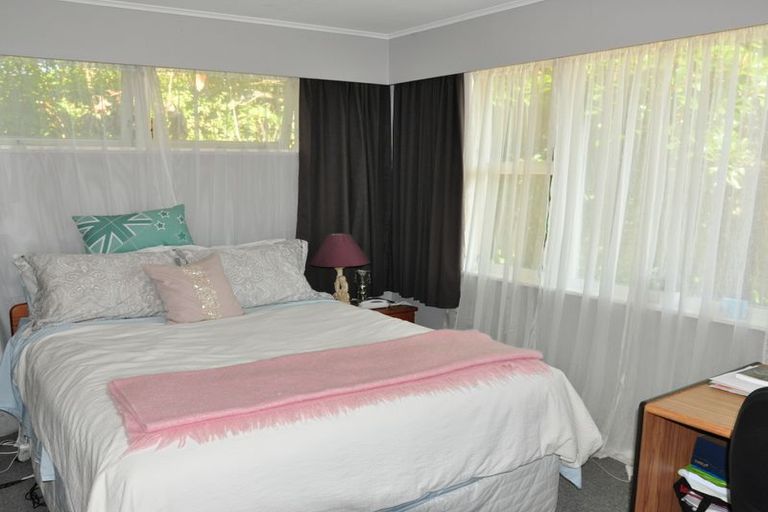 Photo of property in 39 Honore Drive, Linton, Palmerston North, 4472
