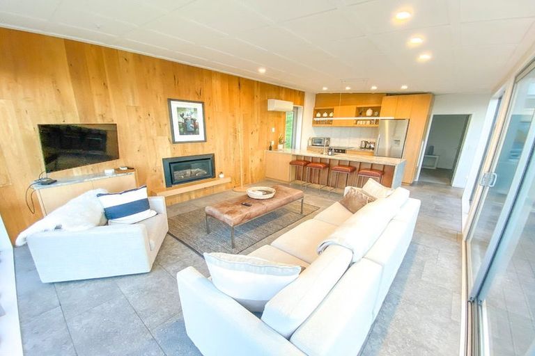 Photo of property in 14 Defender Lane, Redcliffs, Christchurch, 8081