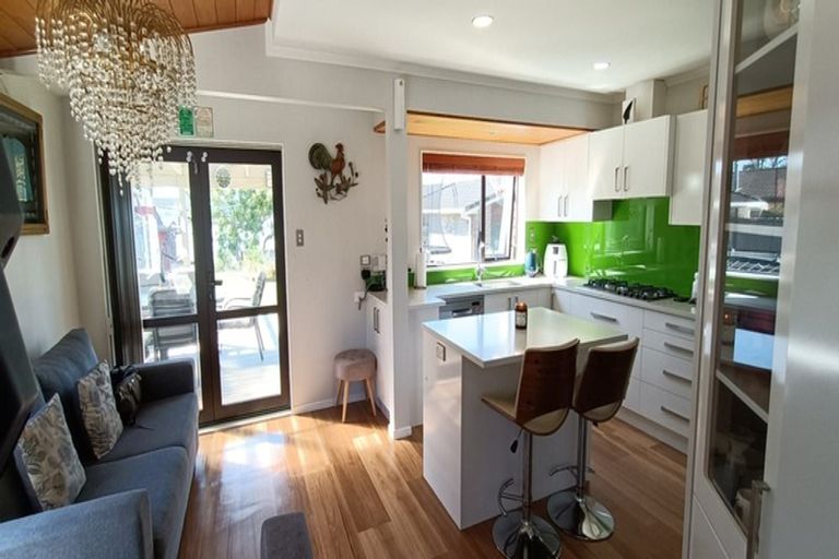 Photo of property in 58 Carnoustie Drive, Wattle Downs, Auckland, 2103