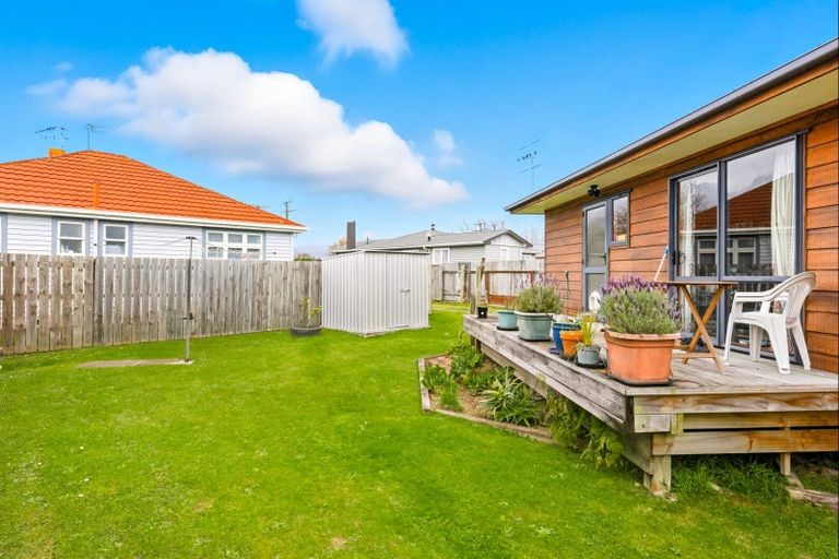 Photo of property in 57 Tiro Tiro Road, Levin, 5510