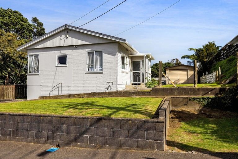 Photo of property in 36 Cutfield Road, New Plymouth, 4310