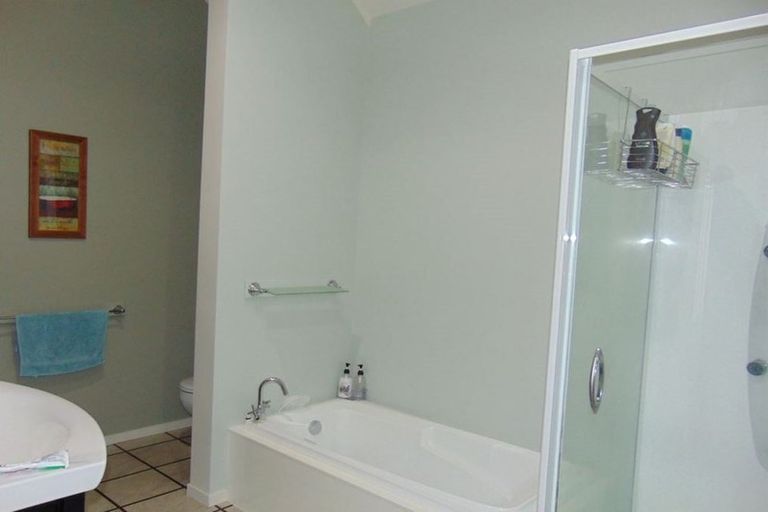 Photo of property in 2 Bowden Place, Te Awamutu, 3800