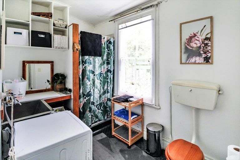 Photo of property in 15 Cadman Street, Dannevirke, 4930