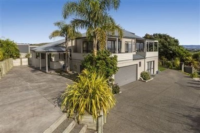Photo of property in 21 Philomel Crest, Welcome Bay, Tauranga, 3112