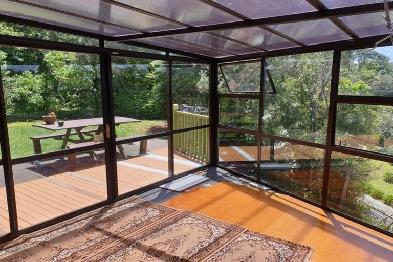 Photo of property in 129 Miromiro Road, Normandale, Lower Hutt, 5010