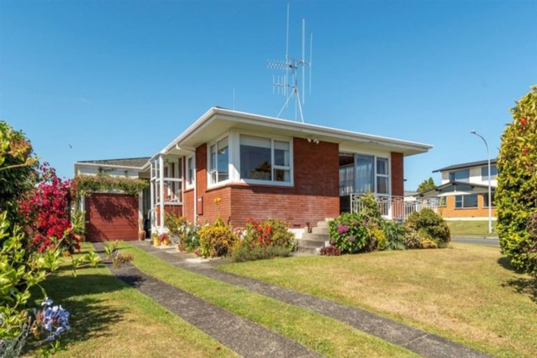 Photo of property in 14 Ridge Street, Otumoetai, Tauranga, 3110