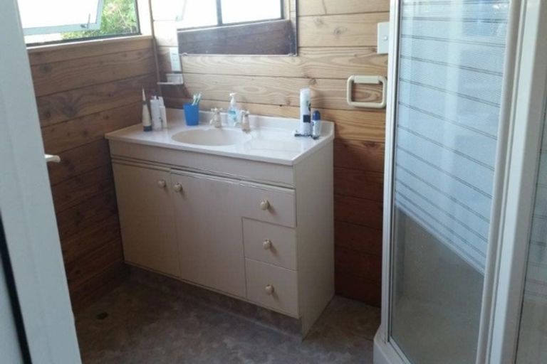 Photo of property in 22 Kurupae Road, Hilltop, Taupo, 3330