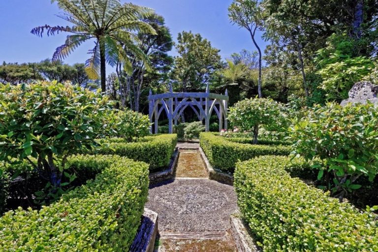 Photo of property in 6 La Trobe Track, Karekare, Auckland, 0772