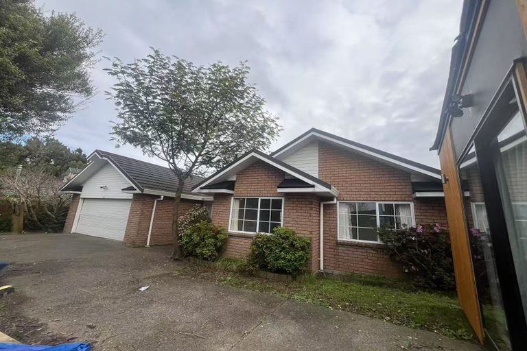 Photo of property in 546 Don Buck Road, Westgate, Auckland, 0614