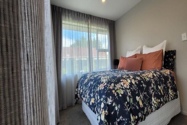 Photo of property in 68a Windermere Road, Papanui, Christchurch, 8053