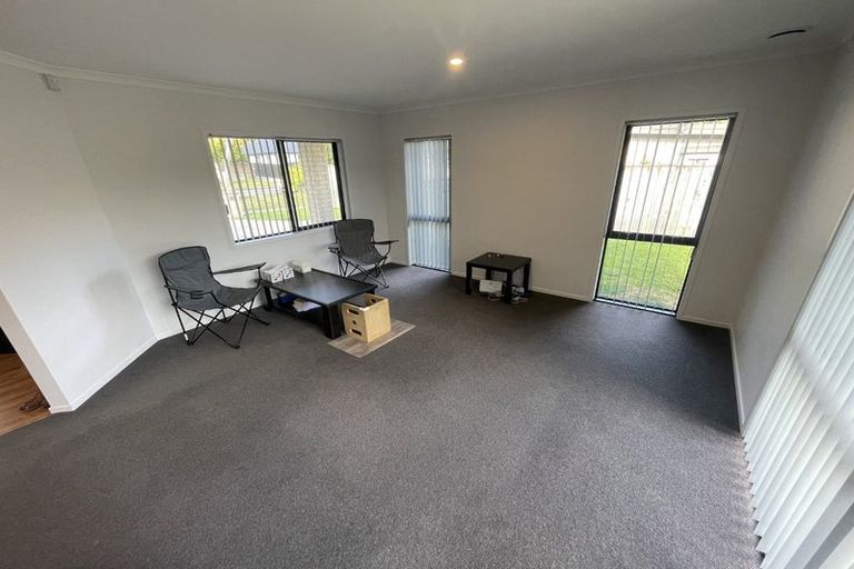 Photo of property in 386 Stokes Valley Road, Stokes Valley, Lower Hutt, 5019