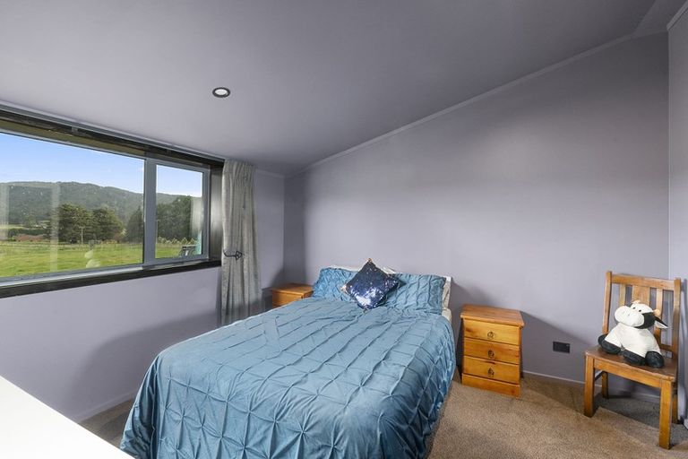 Photo of property in 68 Marchant Road, Kaitoke, Upper Hutt, 5018