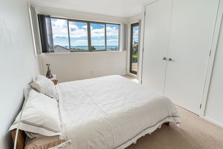 Photo of property in 2/1 Tudor Place, Mairangi Bay, Auckland, 0630