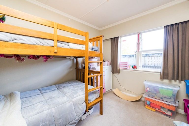 Photo of property in 4 Woodstock Place, Hokowhitu, Palmerston North, 4410