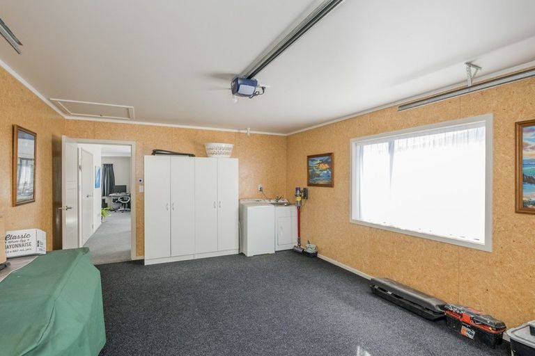 Photo of property in 8b Broadbelt Grove, Levin, 5510