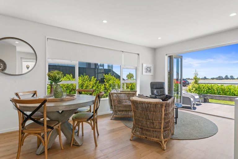 Photo of property in 1/47 Beachville Road, Redcliffs, Christchurch, 8081