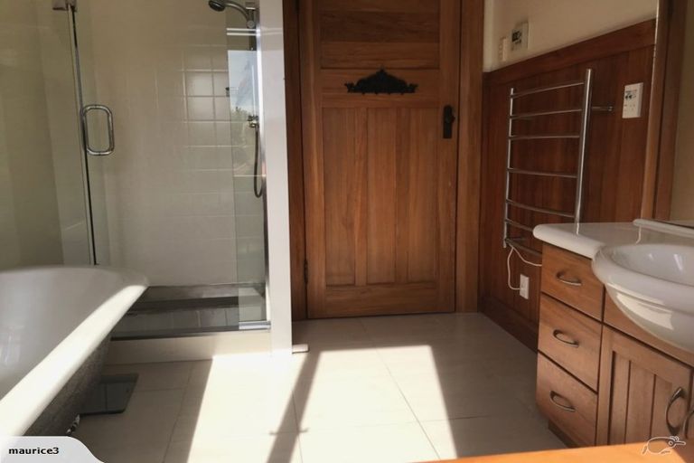 Photo of property in 126 Brecon Road, Stratford, 4332