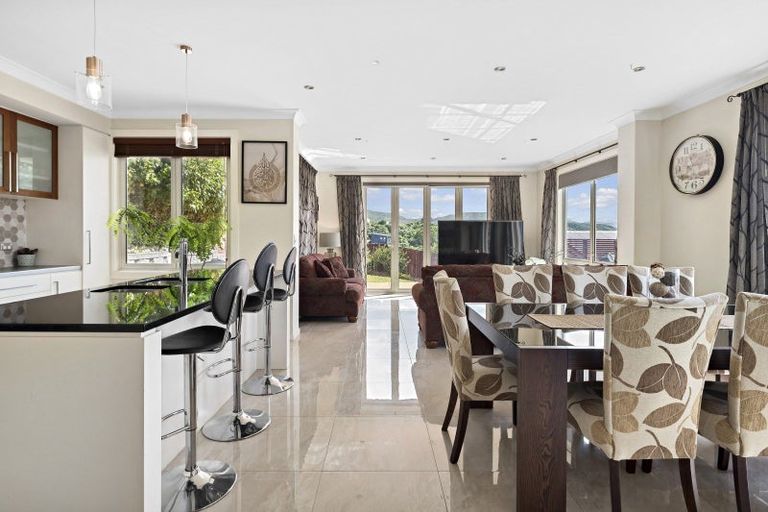 Photo of property in 3 Winifred Way, Belmont, Lower Hutt, 5010