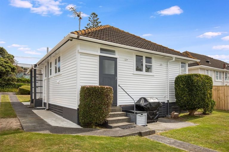 Photo of property in 7 Waiuta Street, Titahi Bay, Porirua, 5022