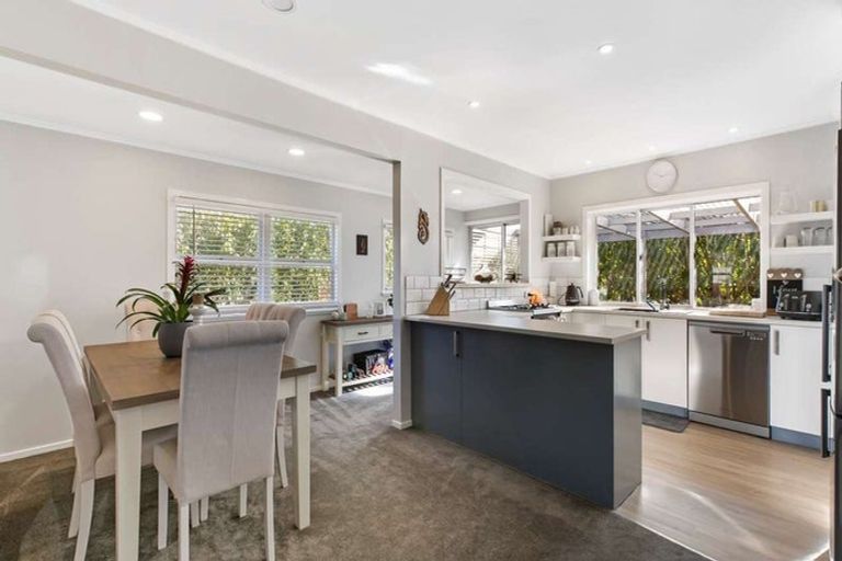 Photo of property in 13 Joyce Street, Pahurehure, Papakura, 2113