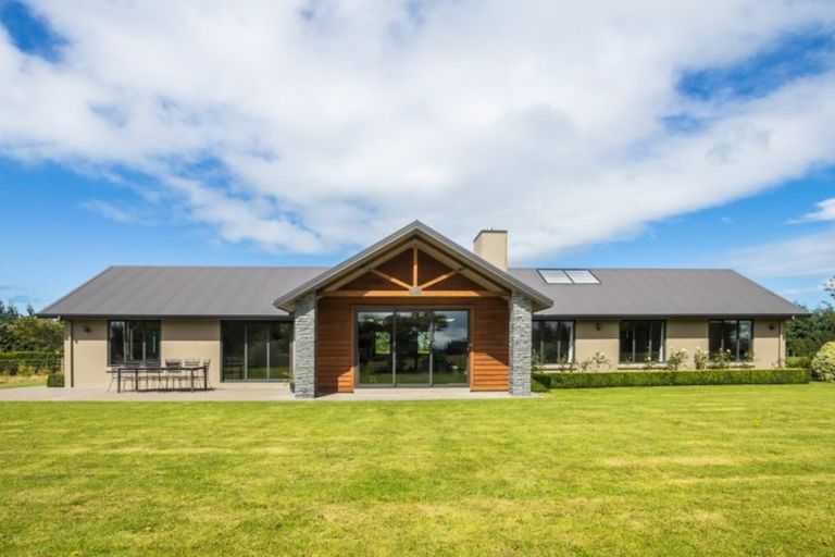 Photo of property in 232 Crow Road, Thomsons Crossing, Winton, 9781