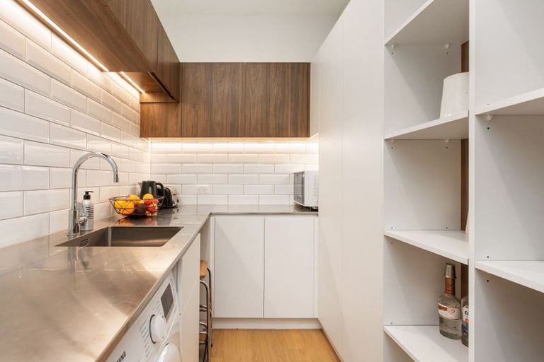 Photo of property in 23 Massey Crescent, St Albans, Christchurch, 8014