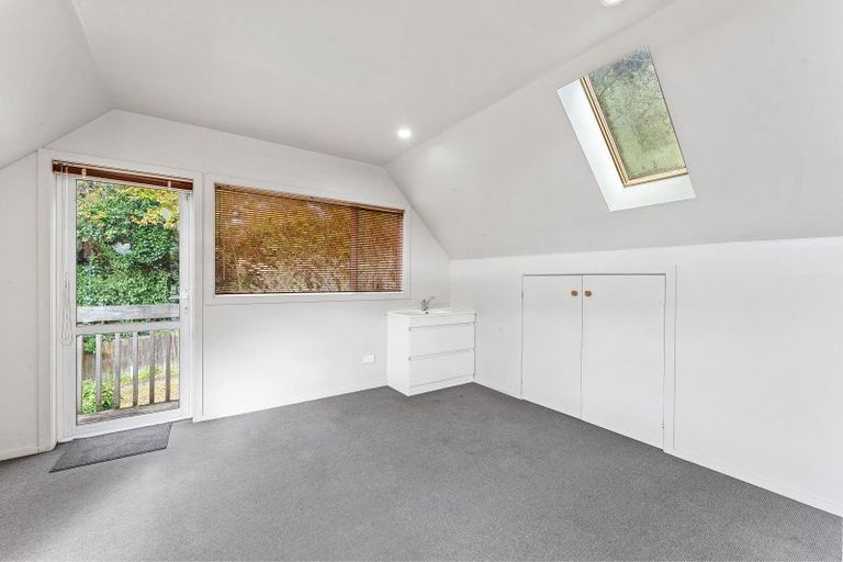 Photo of property in 18 Mountbatten Avenue, Hillcrest, Auckland, 0627