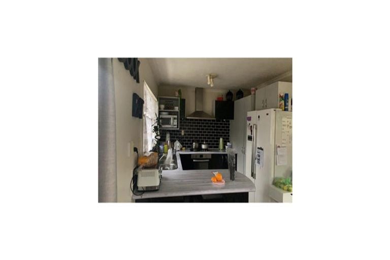 Photo of property in 24 Gendo Avenue, Henderson, Auckland, 0612