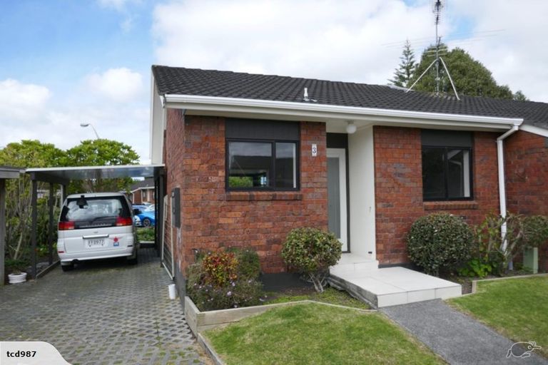 Photo of property in 3 Bellbird Place, Orewa, 0931