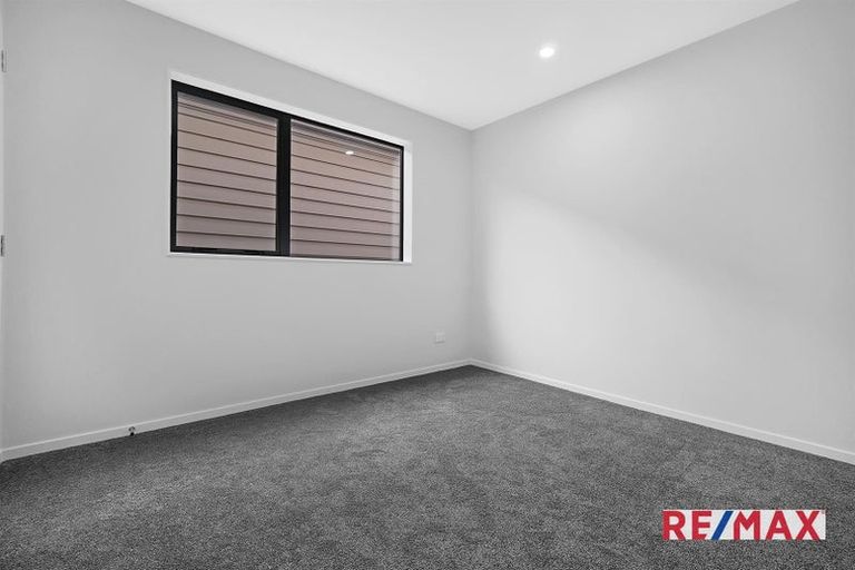Photo of property in 15 Combat Street, Papakura, 2110