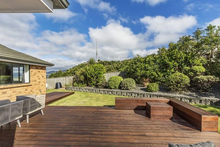 Photo of property in 44 Kahurangi Heights, Aotea, Porirua, 5024