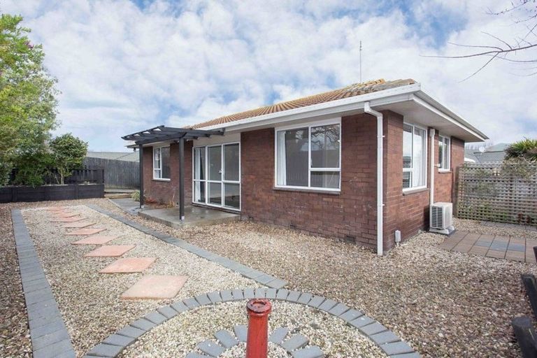 Photo of property in 44a Bromley Road, Bromley, Christchurch, 8062