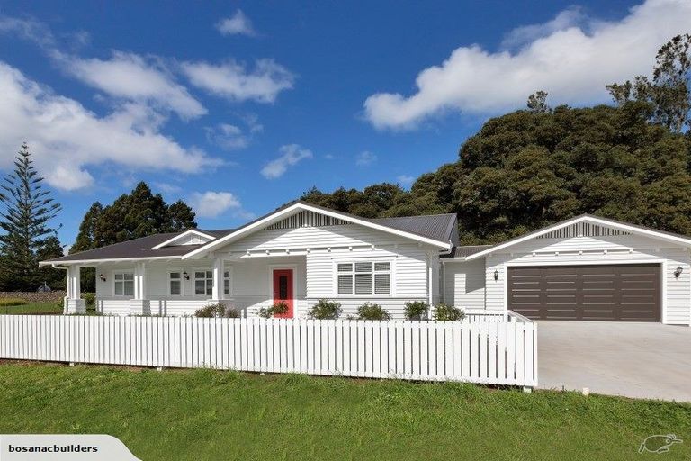Photo of property in 25 Colombo Road, Waiuku, 2123