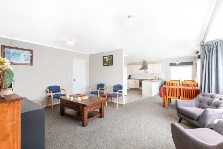 Photo of property in 319a Shakespeare Street, Leamington, Cambridge, 3432