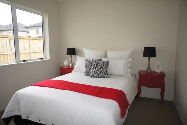 Photo of property in 121 Stancombe Road, Flat Bush, Auckland, 2016