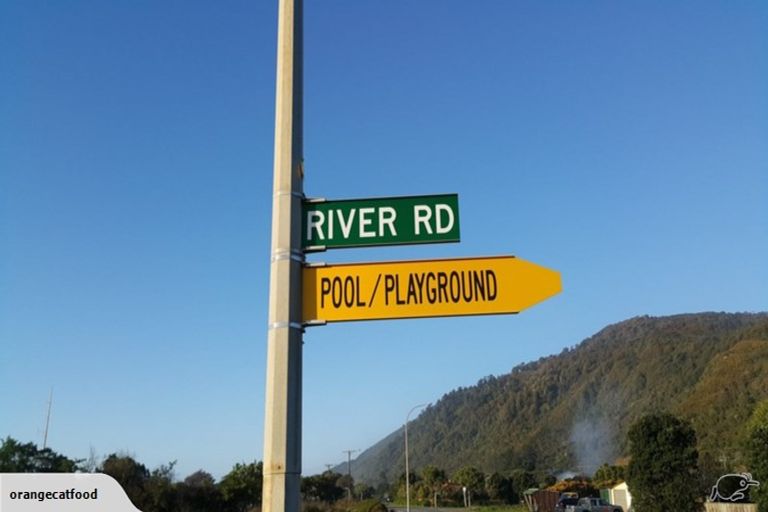 Photo of property in 5 River Road, Hector, 7822