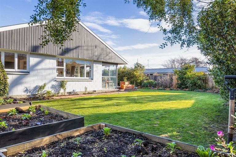 Photo of property in 7a Skye Place, Burnside, Christchurch, 8053