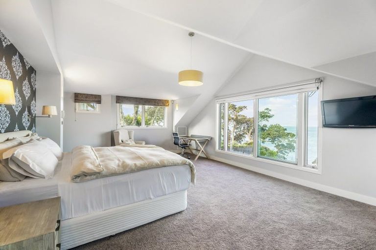 Photo of property in 37b View Road, Campbells Bay, Auckland, 0630