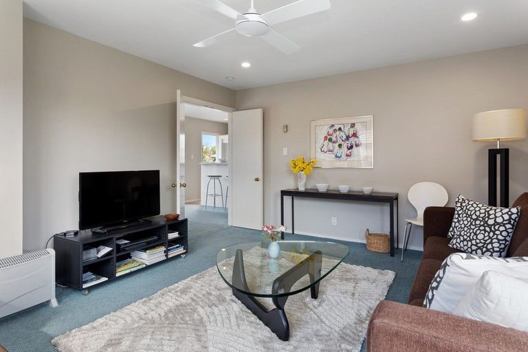 Photo of property in 9 Solway Avenue, Ilam, Christchurch, 8041