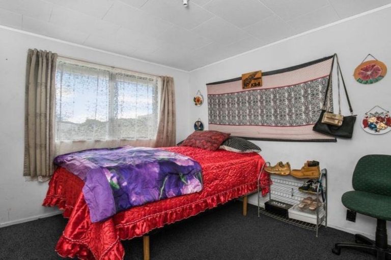 Photo of property in 2/63 Palmers Road, Clendon Park, Auckland, 2103