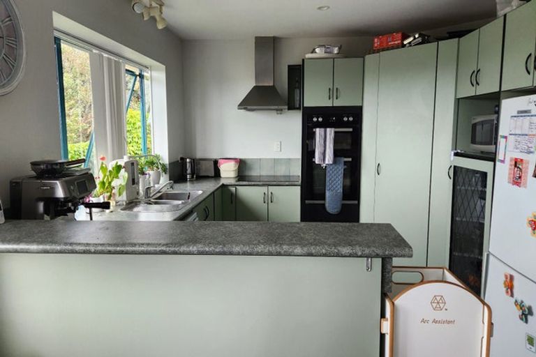 Photo of property in 35 Totara Road, Stanmore Bay, Whangaparaoa, 0932