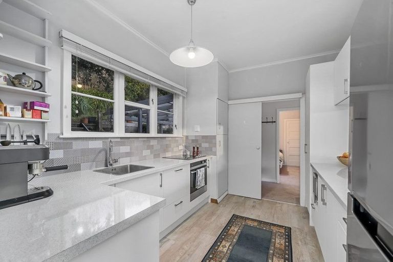 Photo of property in 161 Totara Road, Miramar, Wellington, 6022